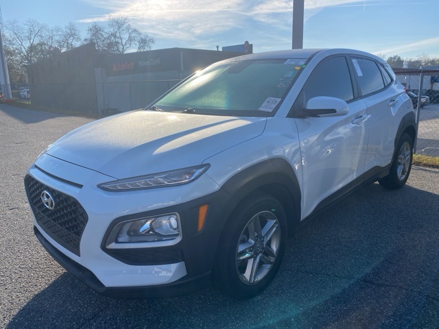 2021 Hyundai Kona SE's photo